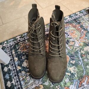 Market & Spruce Olive Combat Boots